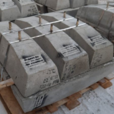 Полушпала железобетонная ПШ-13-325 (новая)